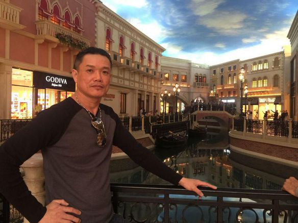John không tìm nữa