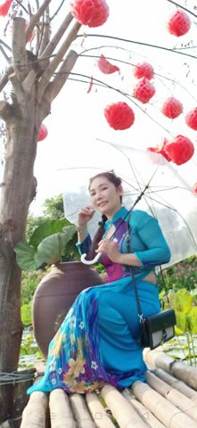 Con gái bến tre