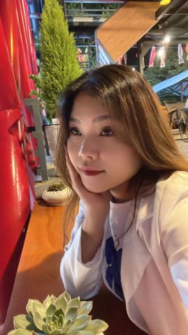 Thắm