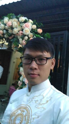 Tân