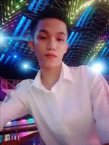 Long Trương Hoàng