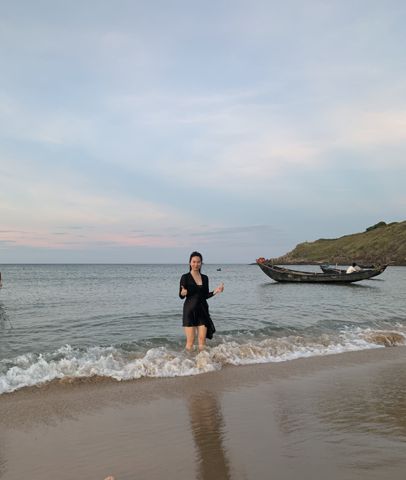Thân