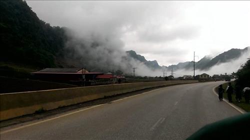 Sương gió phủ đời trai