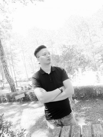 Hoàng Tuấn