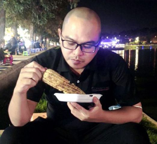 Người Lạ ơi !
