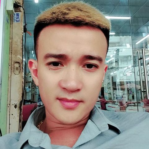 Phạm trung trực