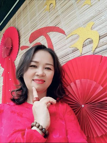 Hồng Vân