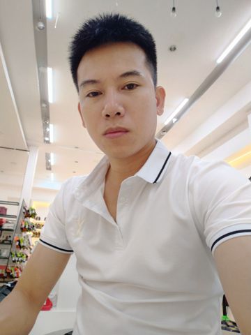 Hùng