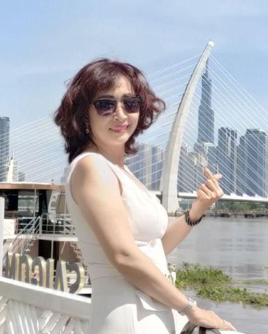 Hoa Hồng Trắng