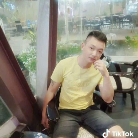 Tuấn