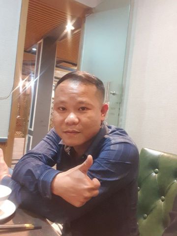 Hùng