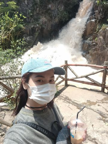 Hữu