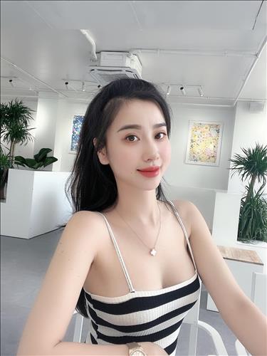 KHÁNH HUYỀN
