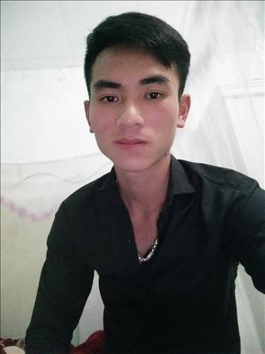 Bùi  mạnh