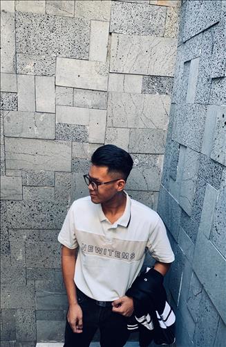 hậu nguyễn hùng