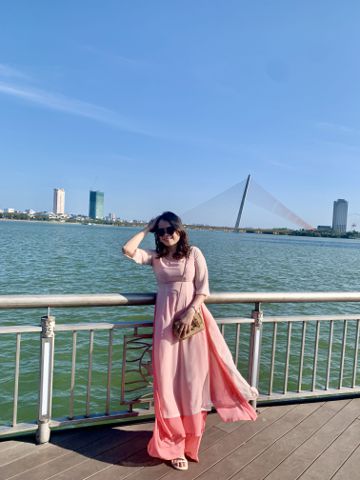Hồng Vân