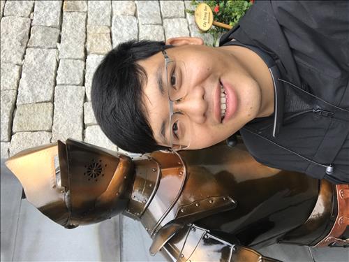 Quoc Trong Luong