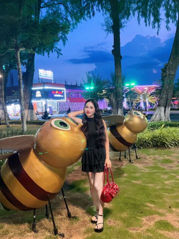 Như
