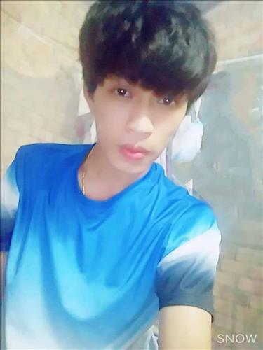trương hoàng linh