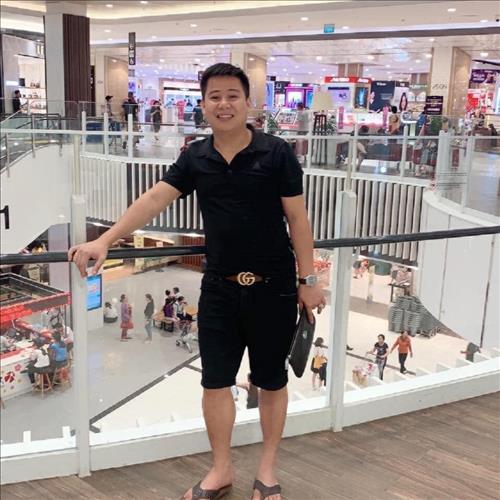 phạm kiên