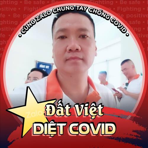 Khoảnh Khắc 76
