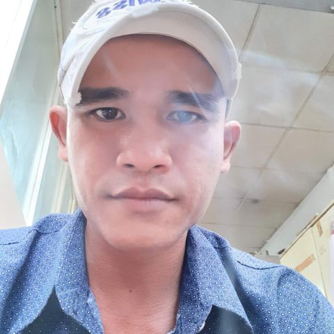 Nguyễn Hoàng Tuấn