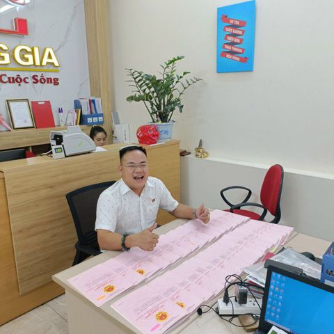 Hậu Bùi