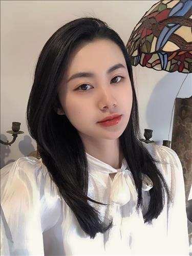 Angela Nguyễn