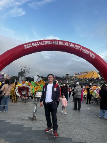 Tìm bạn kết hôn