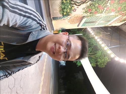 Buồn vì ai
