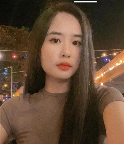 ngoc hân lê