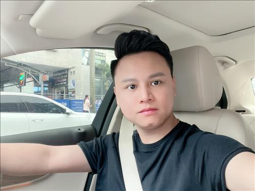 phạm tuấn