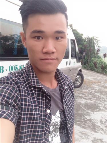 hoàng minh