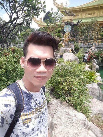 Phạm Hưng
