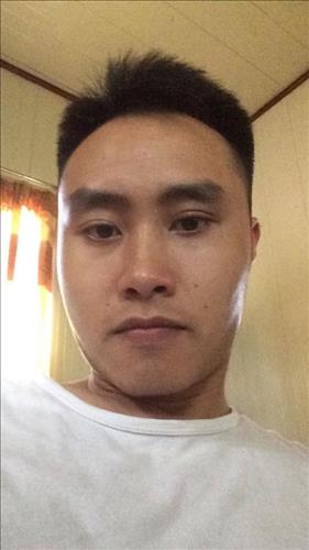 hùng