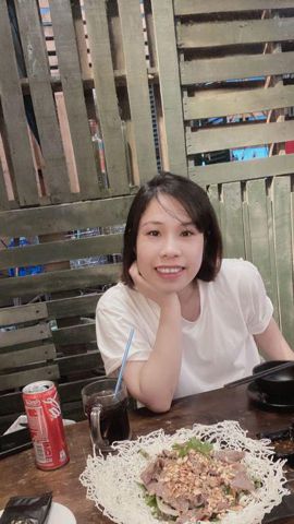 Thuỳ Trinh