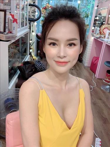 Thu Hằng