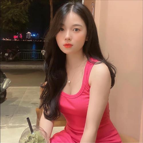 khánh Linh