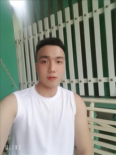 Dũng Hoàng