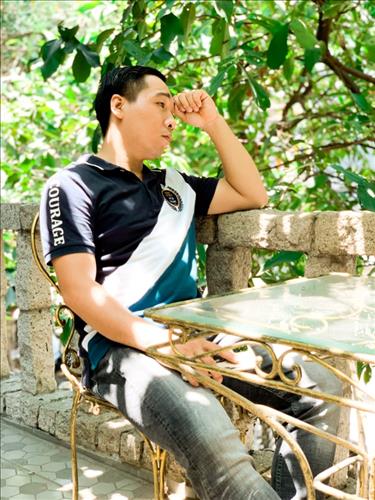 Yeu la nghe thuat