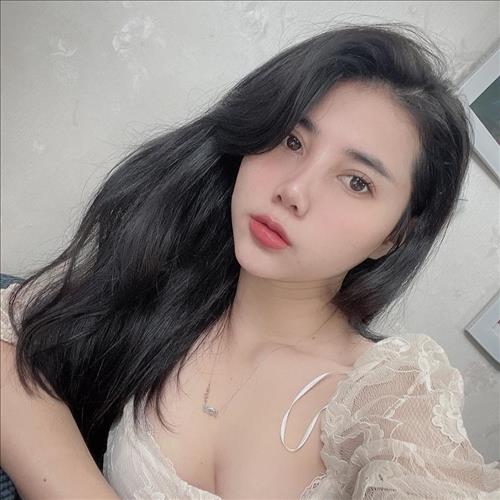 Hồng Nhung
