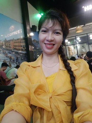 Diễm trang " cô bé hay dỗi...
