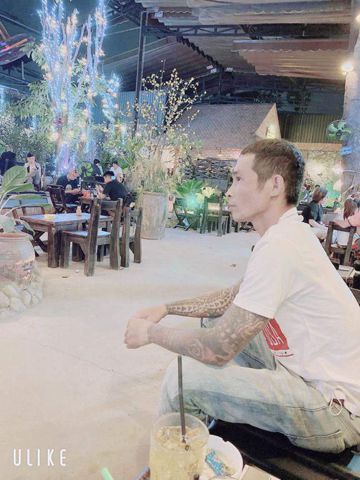 Trịnh Hoàng Tân