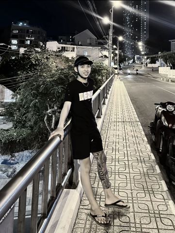 Hùng