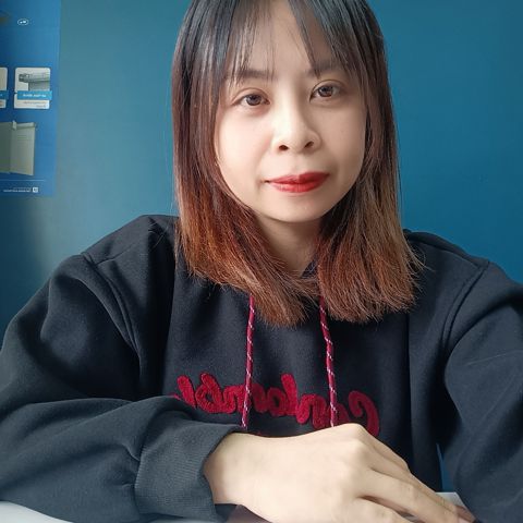 Thúy Hoàng