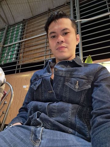 Nguyễn Khắc Hoàng