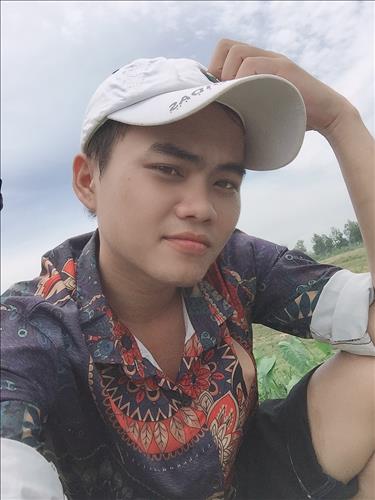 Minh tặng Ngo