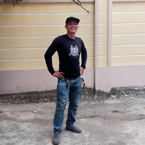 Hùng