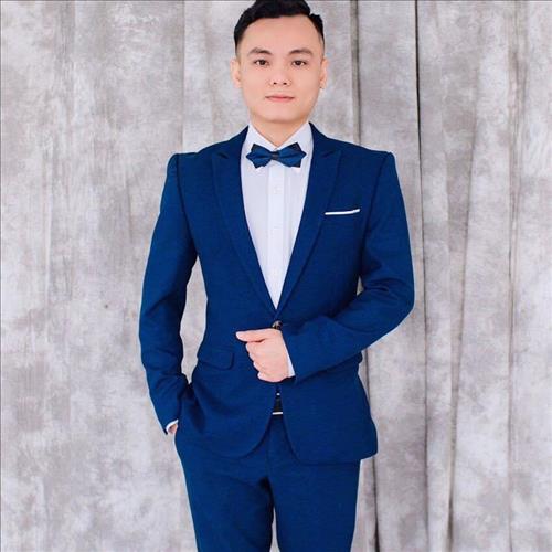 trung caston