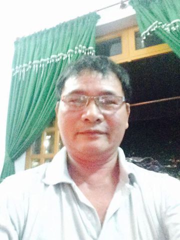 hùng